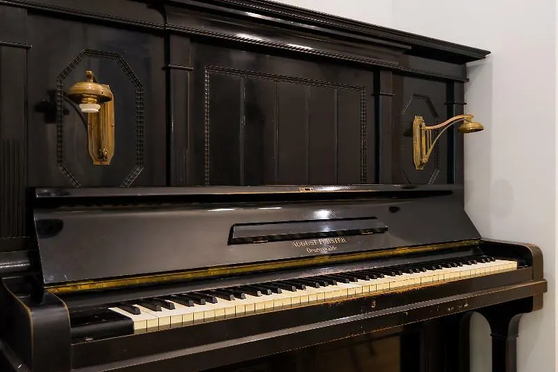 Piano Suites Split